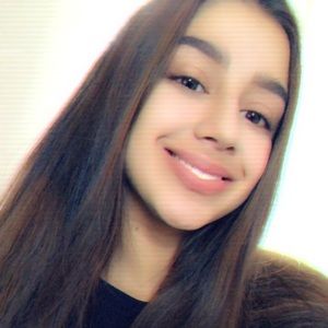 Meet your Posher, Valeria